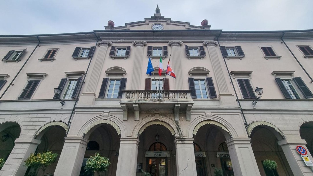 Comune Galliate.jpg - {Comune Galliate.jpg} - [43704]