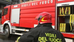 vigilfuoco_interno.jpg - {vigilfuoco_interno.jpg} - [44064]