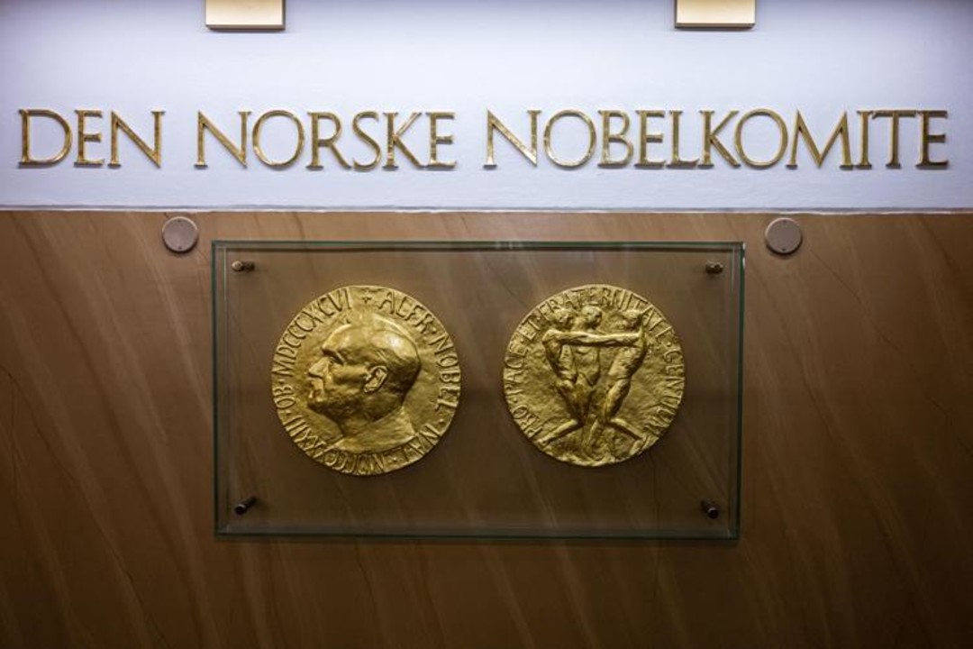 Nobel.jpeg - {Nobel.jpeg} - [45028]