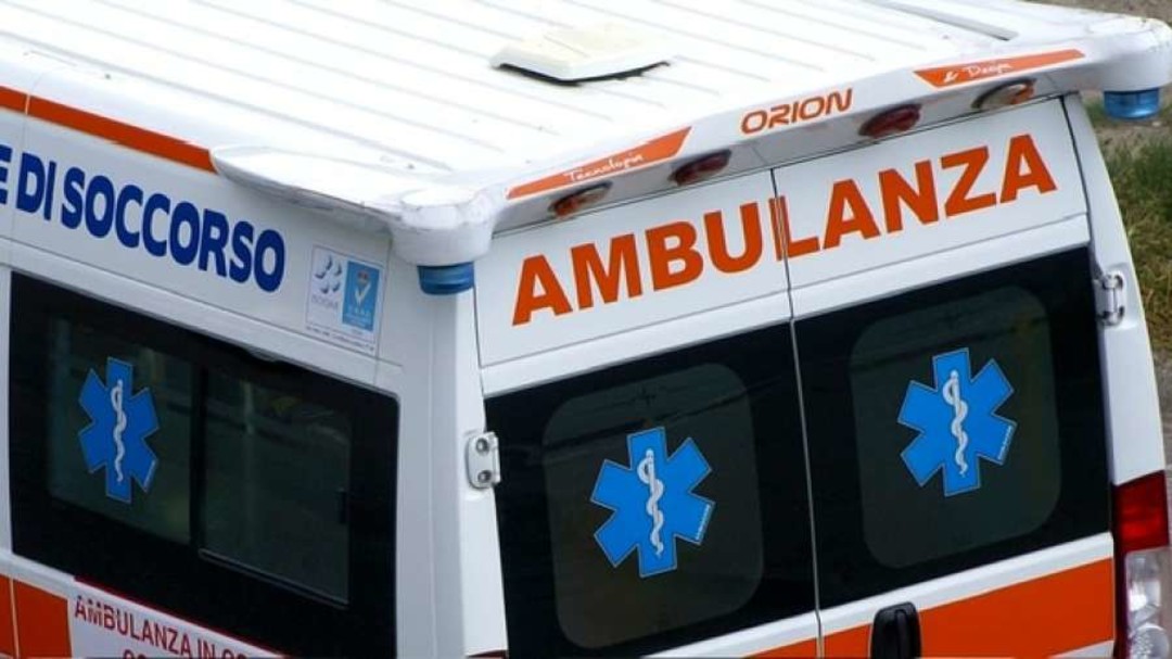 Ambulanza.jpg - {Ambulanza.jpg} - [45356]