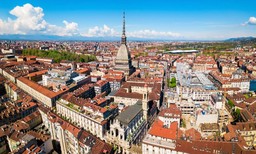 Torino calano alloggi grandi foto Confedilizia.jpg - {Torino calano alloggi grandi foto Confedilizia.jpg} - [4615]