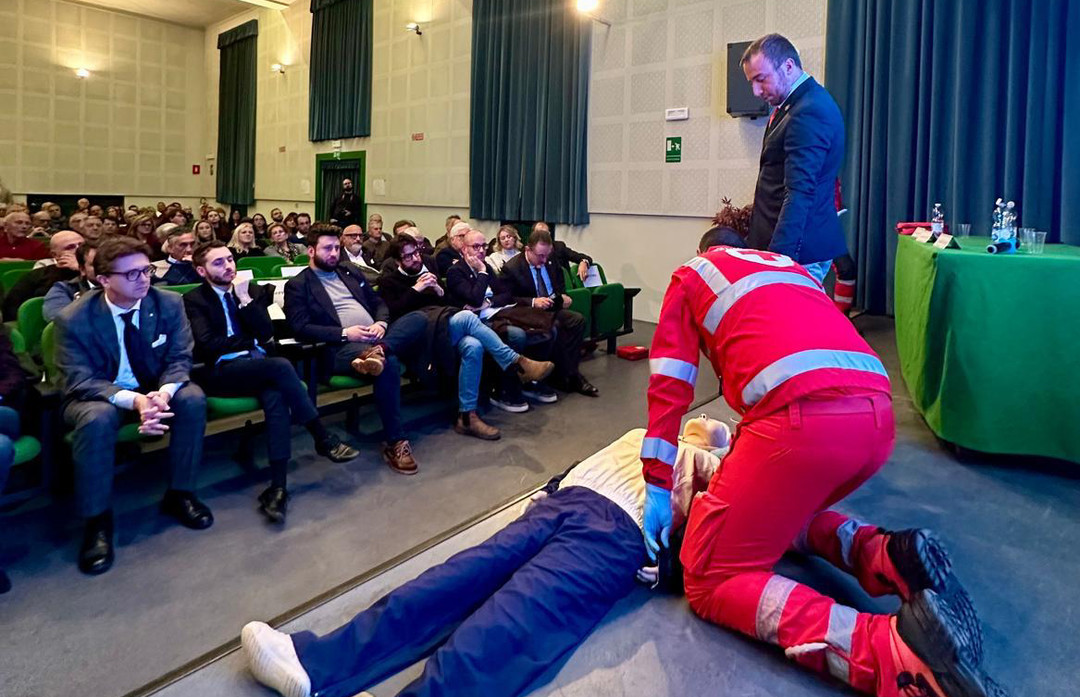 Foto intervento primo soccorso sanità a Rivarolo.jpg - {Foto intervento primo soccorso sanità a Rivarolo.jpg} - [46413]