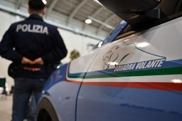 Polizia_1.jpg - {Polizia_1.jpg} - [47785]