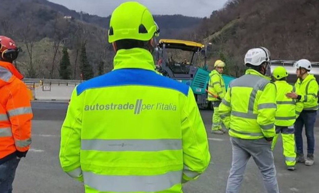 galleria manfreida autostrade lavori.jpg - {galleria manfreida autostrade lavori.jpg} - [48907]