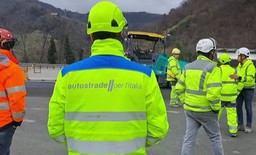 galleria manfreida autostrade lavori.jpg - {galleria manfreida autostrade lavori.jpg} - [48907]