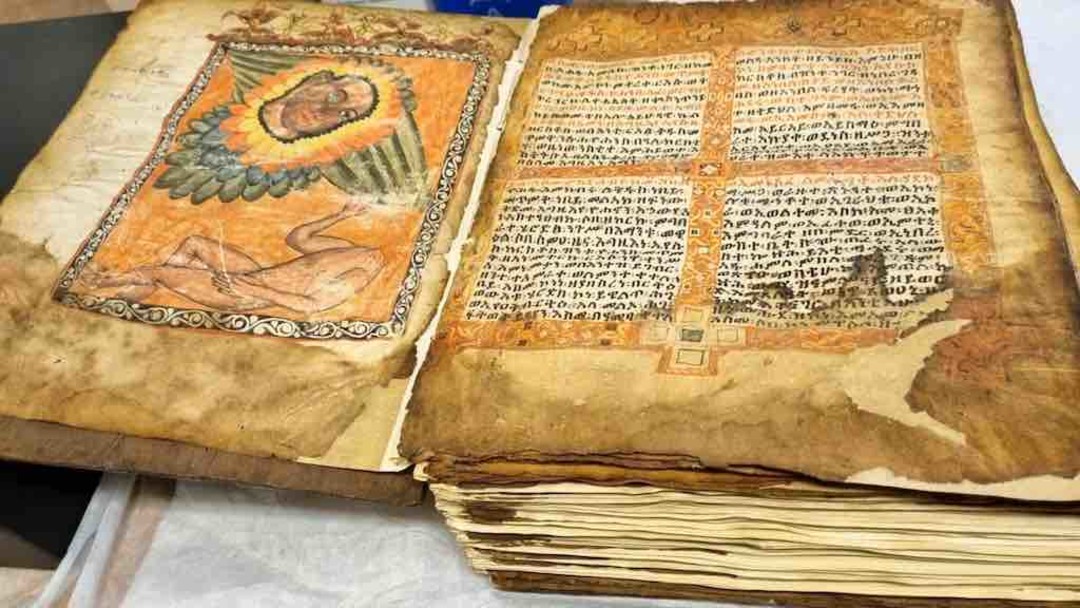 Codice-miniato-etiope-Archivio-Storico.jpg - {Codice-miniato-etiope-Archivio-Storico.jpg} - [48955]