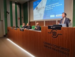 OrizzonteLegno.jpg - {OrizzonteLegno.jpg} - [49667]