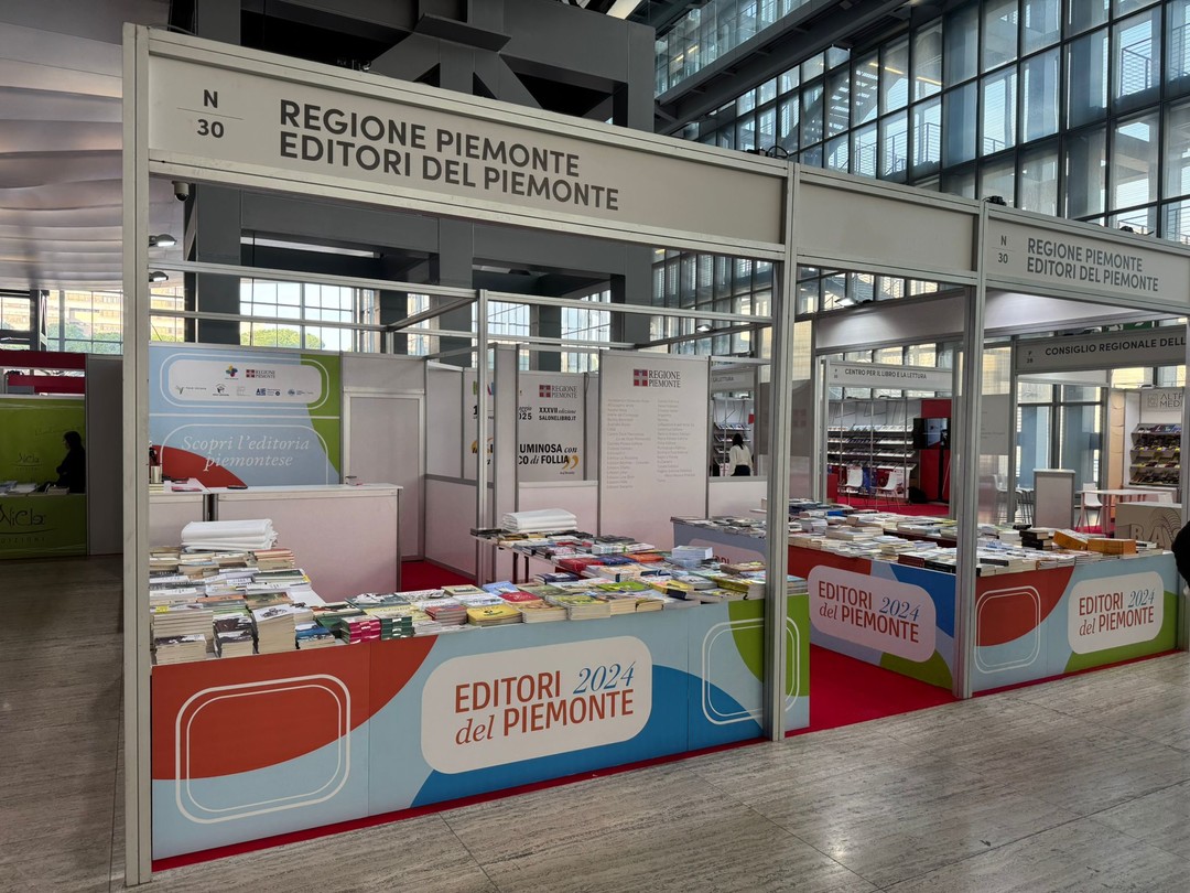 Foto stand Editori del Piemonte.jpeg - {Foto stand Editori del Piemonte.jpeg} - [49691]
