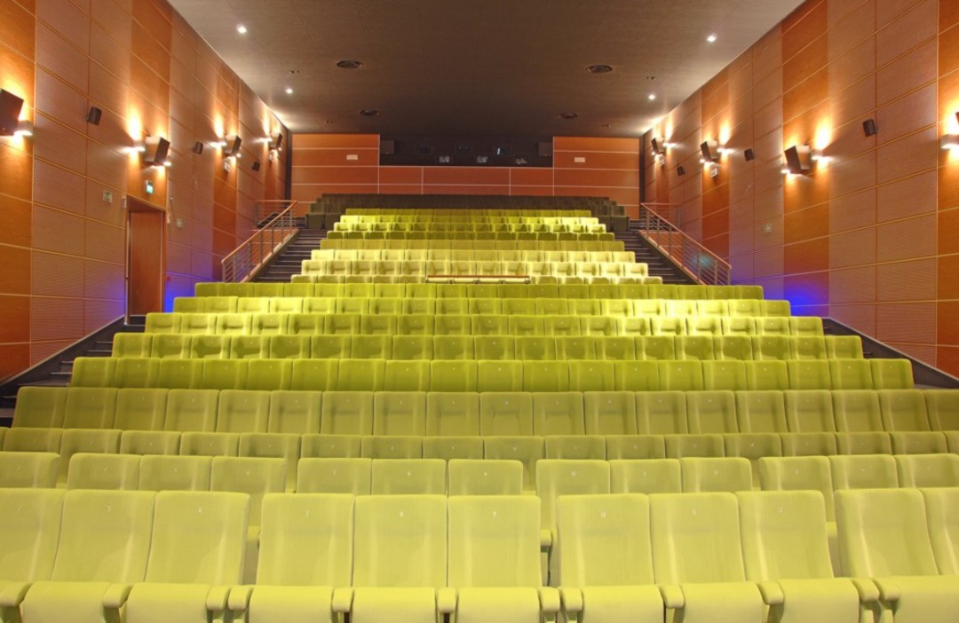 Immagine Cinema Monviso.jpg - {Immagine Cinema Monviso.jpg} - [49875]
