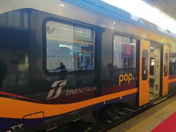 treno.jpg - {treno.jpg} - [50972]