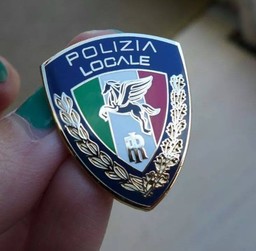 polizia locale.jpg - {polizia locale.jpg} - [5135]