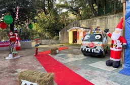 Natale2024_MisericordiaPonenteSoccorso_1.jpg - {Natale2024_MisericordiaPonenteSoccorso_1.jpg} - [51847]
