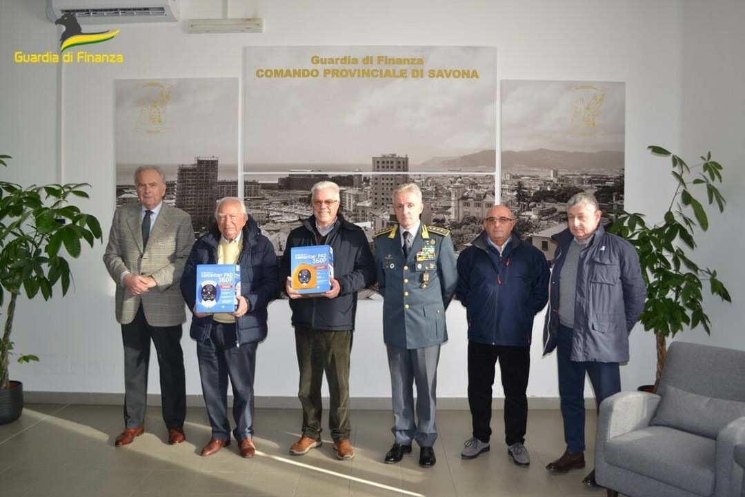 guardia di finanza.jpg - {guardia di finanza.jpg} - [51895]