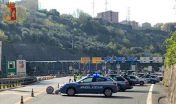Polizia Stradale.jpeg - {Polizia Stradale.jpeg} - [53354]