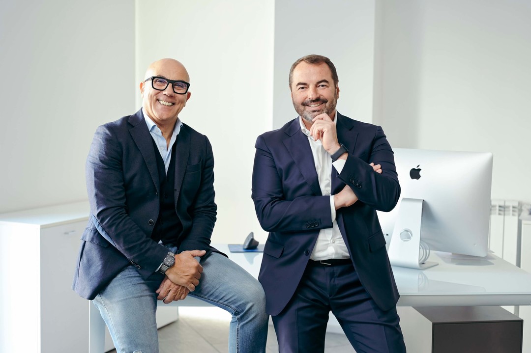 I fondatori di TLC Web Solutions - Da sinistra Giuseppe Loffredo (presidente) e Federico Novara (CEO).jpg - {I fondatori di TLC Web Solutions - Da sinistra Giuseppe Loffredo (presidente) e Federico Novara (CEO).jpg} - [53586]