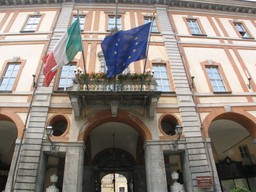Municipio di Cuneo.jpg - {Municipio di Cuneo.jpg} - [53979]