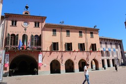 Municipio di Alba.jpg - {Municipio di Alba.jpg} - [54315]