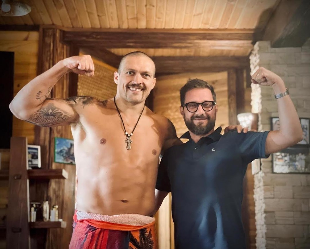 Usyk e Benedetti.jpg - {Usyk e Benedetti.jpg} - [54459]