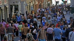 residenti.jpg - {residenti.jpg} - [54619]