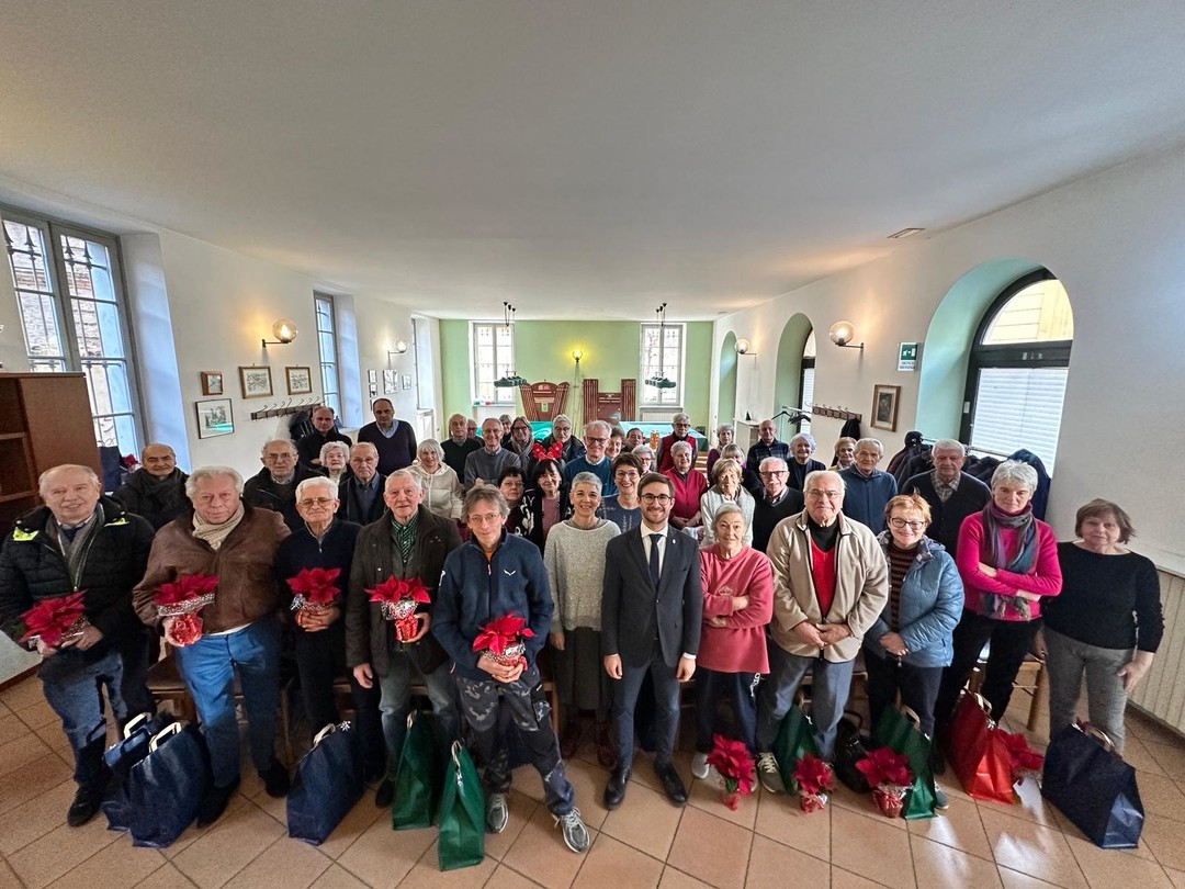 natale-nonni-civici_12_2024-19.jpg - {natale-nonni-civici_12_2024-19.jpg} - [54771]