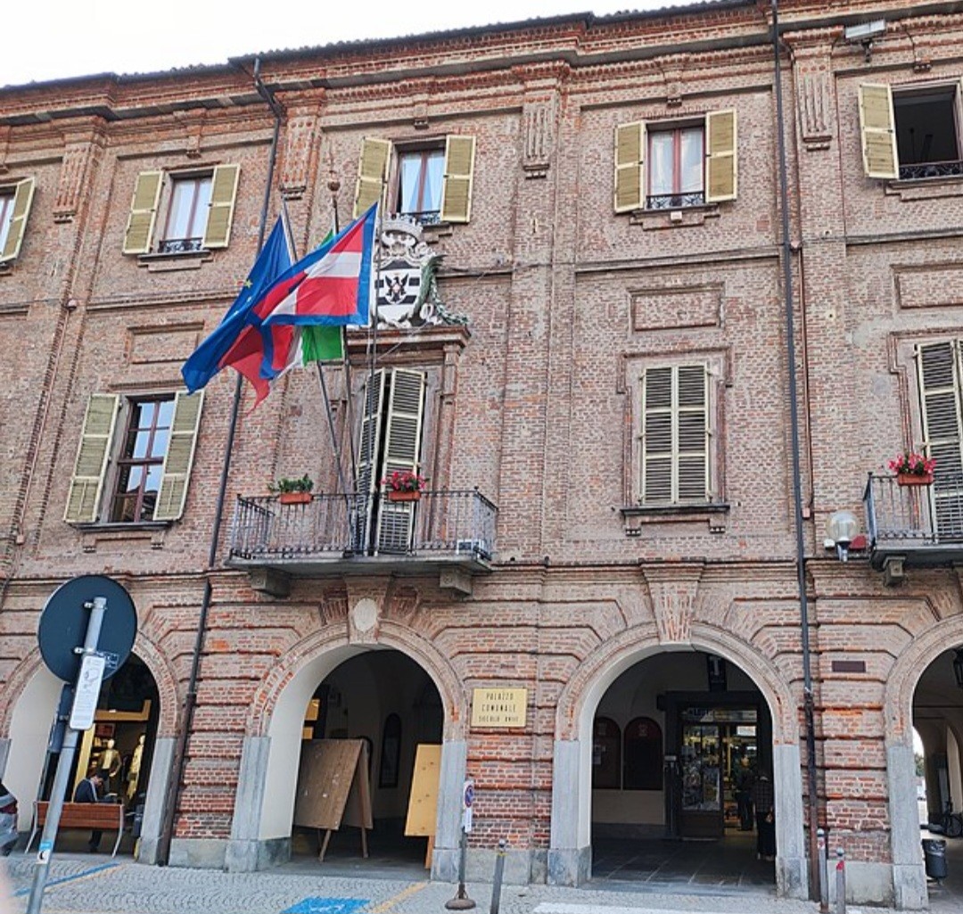 Comune Fossano.jpg - {Comune Fossano.jpg} - [55411]