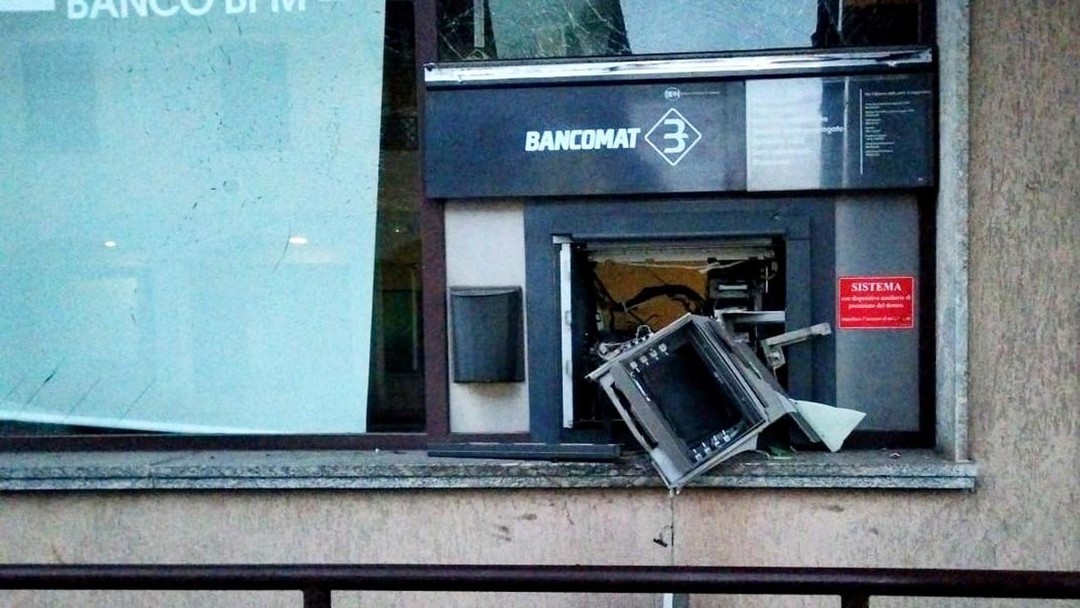 BancomatFurto.jpg - {BancomatFurto.jpg} - [55531]