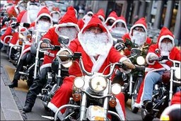 babbo-natale-moto.jpg - {babbo-natale-moto.jpg} - [55779]