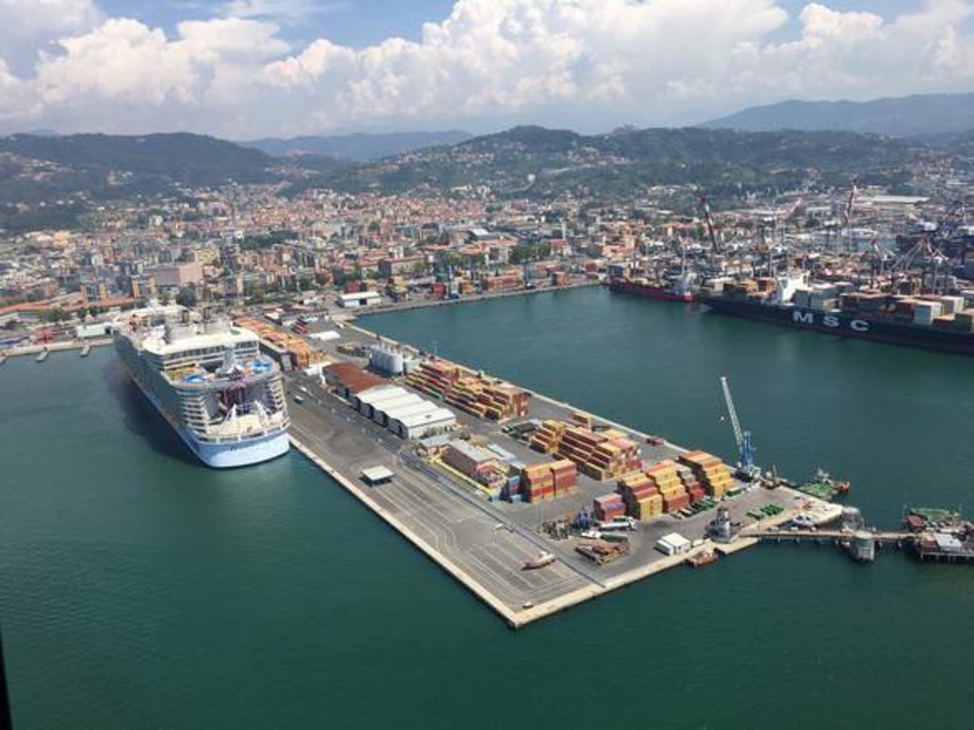 porto la spezia.jpg - {porto la spezia.jpg} - [55995]