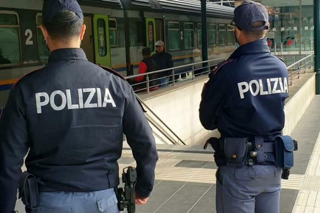 polfer.jpg - {polfer.jpg} - [5711]