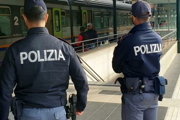 polfer.jpg - {polfer.jpg} - [5711]