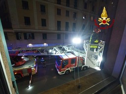 vigili_fuoco.jpg - {vigili_fuoco.jpg} - [57375]