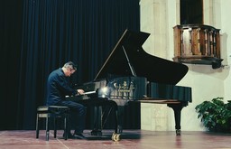 Concerto Andrea Bacchetti Alassio.jpg - {Concerto Andrea Bacchetti Alassio.jpg} - [57921]