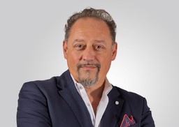 Roberto Vaghegghi.jpg - {Roberto Vaghegghi.jpg} - [58786]