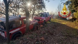 Incendio boschivo a Uscio.jpg - {Incendio boschivo a Uscio.jpg} - [59019]
