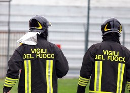 vigili del  fuoco.jpg - {vigili del  fuoco.jpg} - [59211]