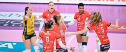 Volley Cuneo.jpg - {Volley Cuneo.jpg} - [59685]