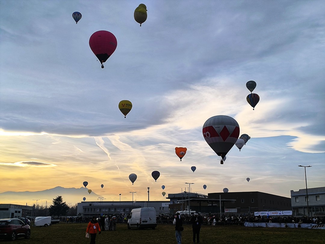 Immagine Mongolfiere Mondovì 2025_Marcella B (2997477).jpg - {Immagine Mongolfiere Mondovì 2025_Marcella B (2997477).jpg} - [59965]