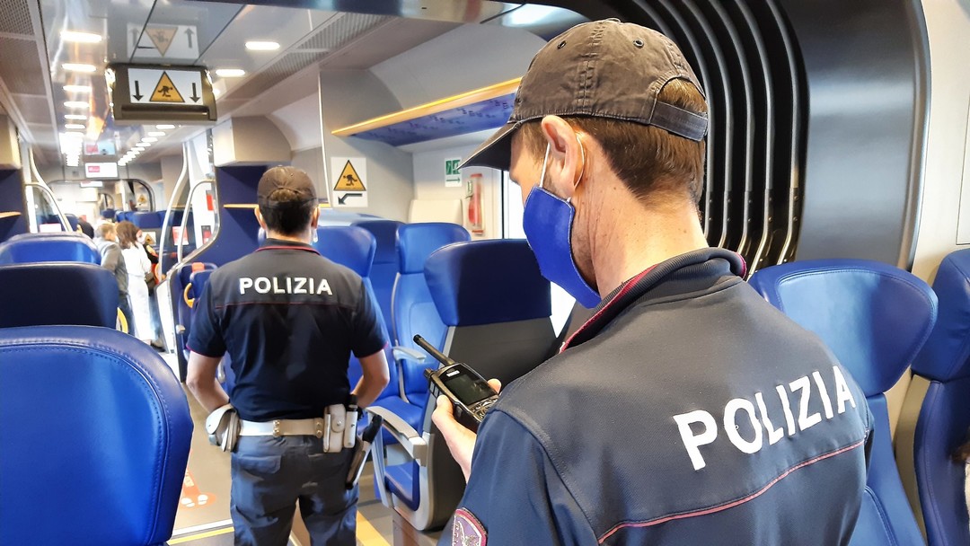 polizia ferroviaria.jpeg - {polizia ferroviaria.jpeg} - [59981]