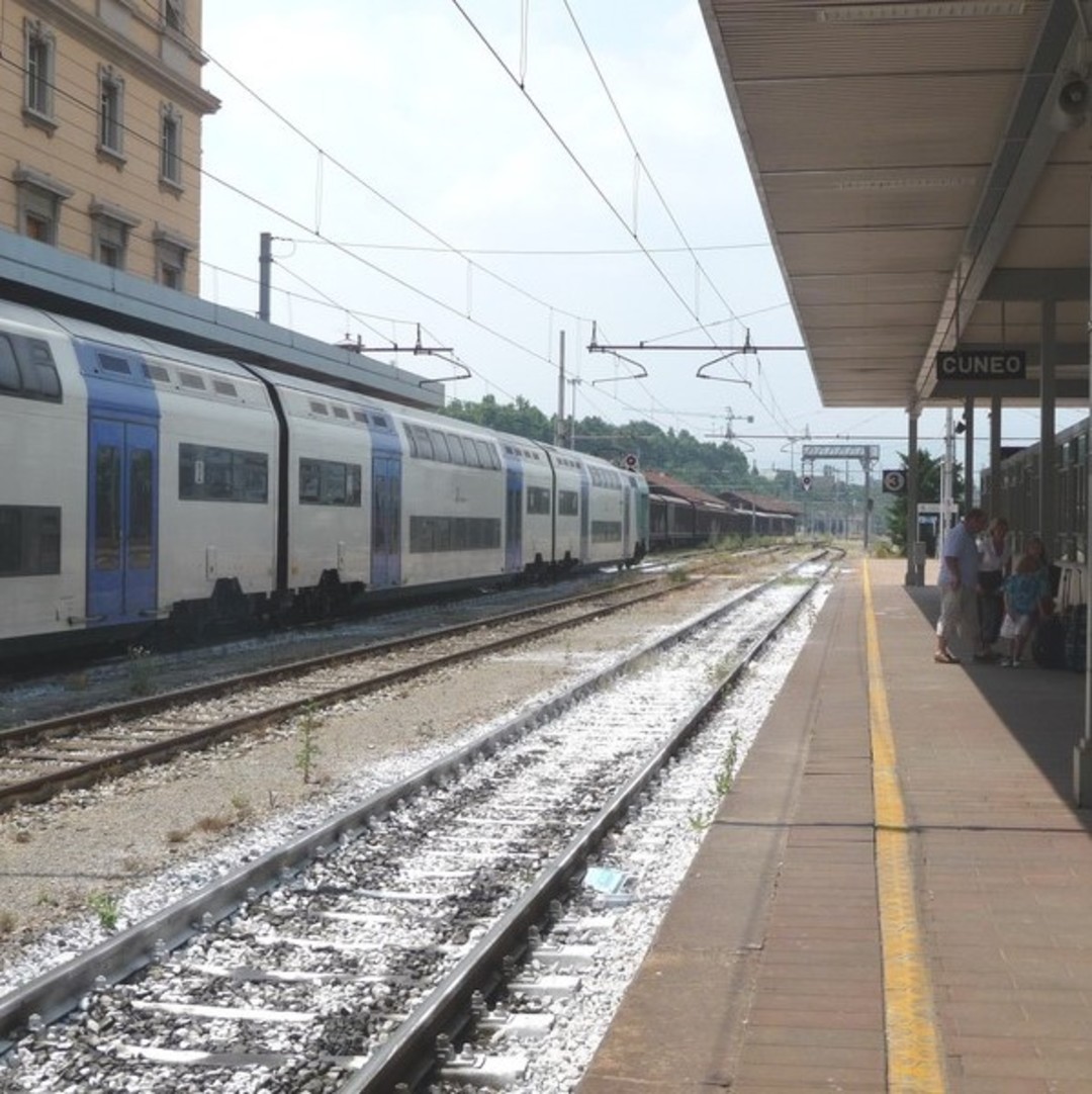Stazione Cuneo.jpg - {Stazione Cuneo.jpg} - [60206]