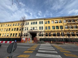 Scuola Luigi Einaudi.jpg - {Scuola Luigi Einaudi.jpg} - [60270]