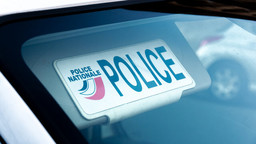 police nationale.jpg - {police nationale.jpg} - [6119]