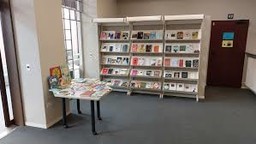Biblioteca civica Alba.jpg - {Biblioteca civica Alba.jpg} - [61222]