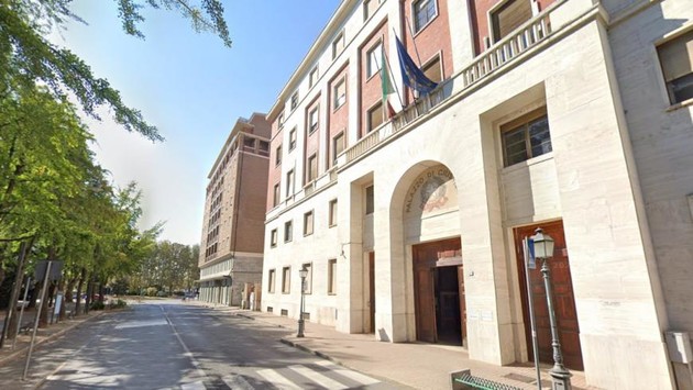TribunaleAlessandria.jpg - {TribunaleAlessandria.jpg} - [61591]