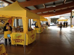 Mercato Campagna Amica.jpg - {Mercato Campagna Amica.jpg} - [61615]