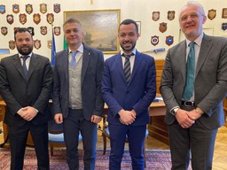 1.jpg - {1.jpg} - [62167]