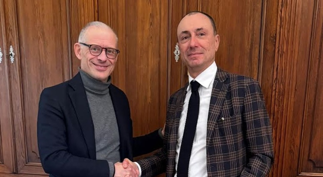 1.jpg - {1.jpg} - [62607]