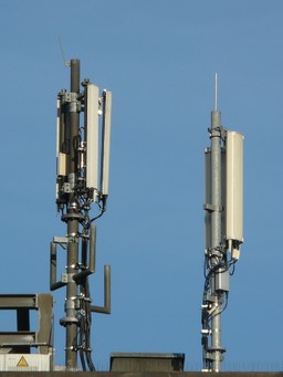 antennas-55912_1280.jpg - {antennas-55912_1280.jpg} - [62823]