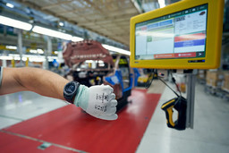 Foto stabilimento Fiat Mirafiori 1.jpg - {Foto stabilimento Fiat Mirafiori 1.jpg} - [6303]