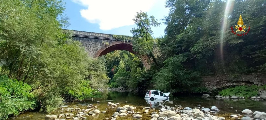 vigili del fuoco.jpeg - {vigili del fuoco.jpeg} - [6407]