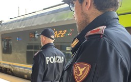polizia ferroviaria.jpg - {polizia ferroviaria.jpg} - [64755]